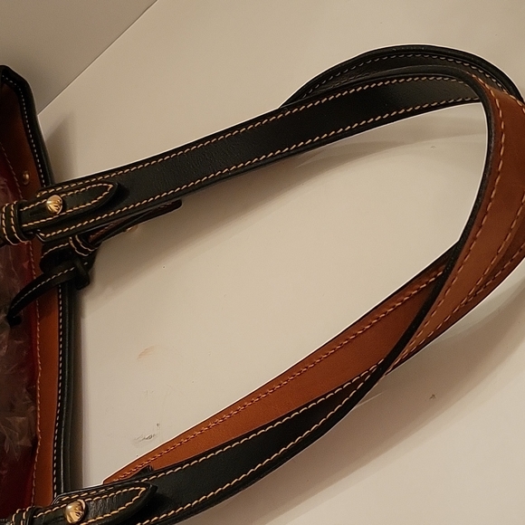 Dooney and Bourke satchel - Picture 4 of 11